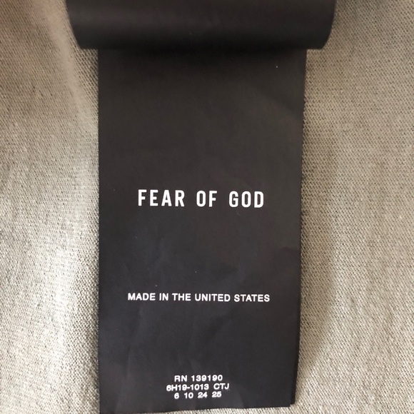 Fear of God Sixth Collection FG Tee - Picture 5 of 7
